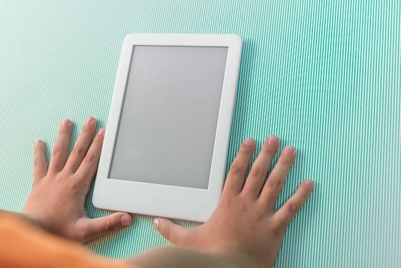 Tips Membatasi Anak Gadget